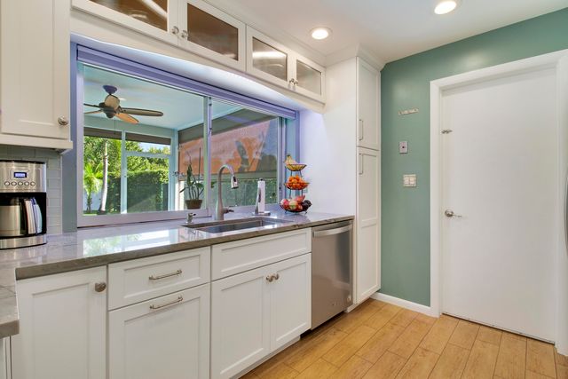 60 Camelia Circle, Tequesta, FL 33469
