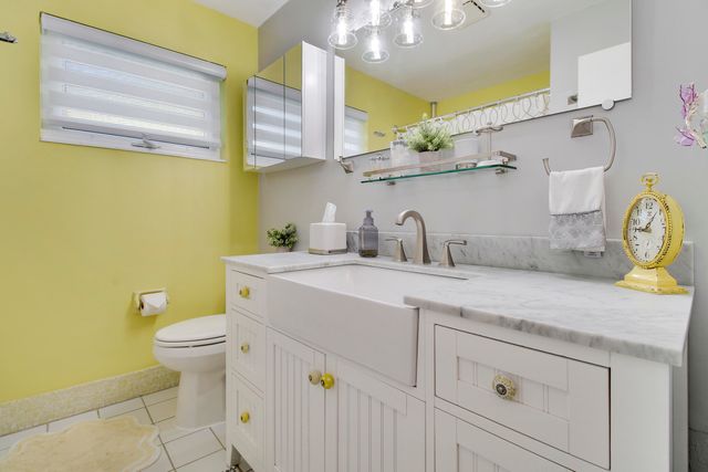 60 Camelia Circle, Tequesta, FL 33469