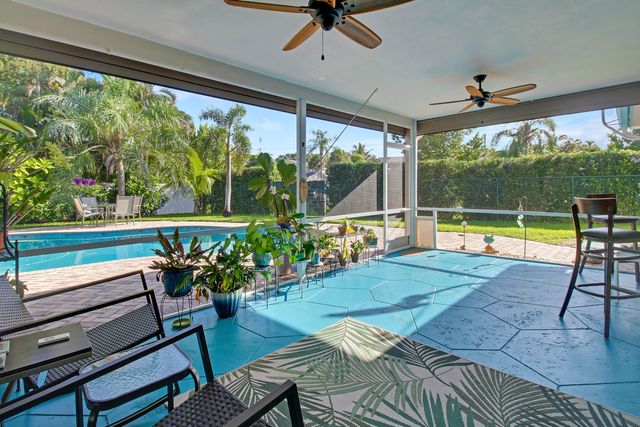 60 Camelia Circle, Tequesta, FL 33469
