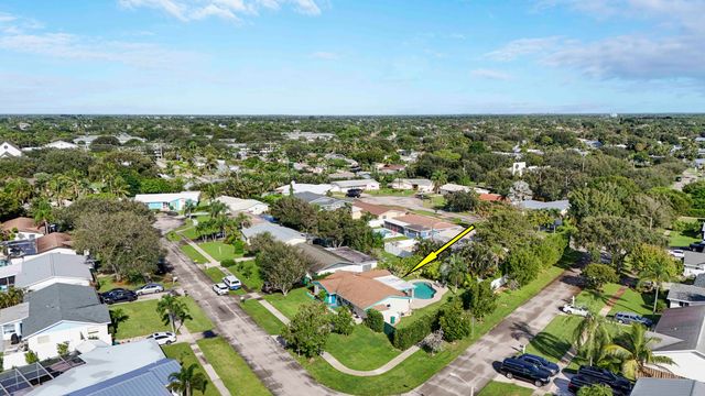 60 Camelia Circle, Tequesta, FL 33469