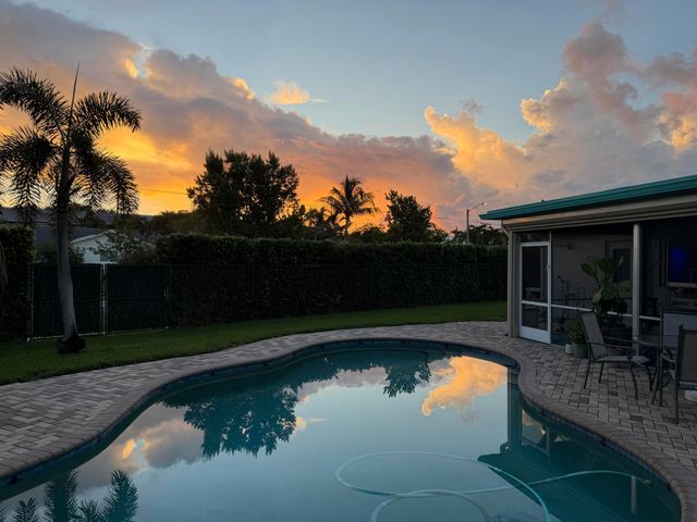 60 Camelia Circle, Tequesta, FL 33469