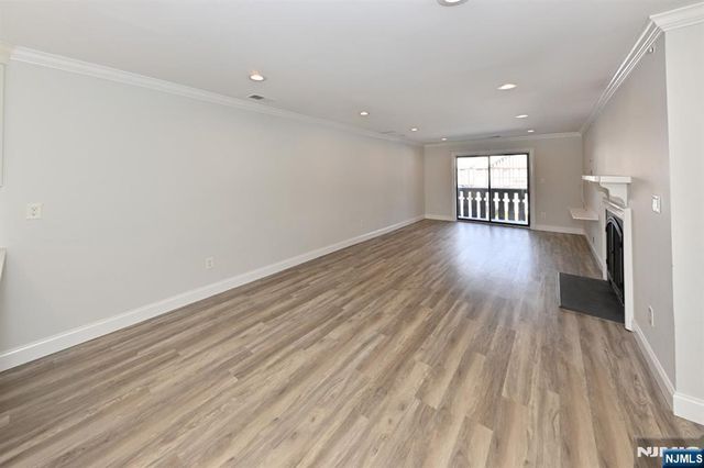 708 Thoreau Court, Mahwah, NJ 07430