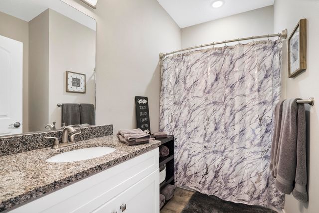 3107 S Vineyards Terrace 4, Branson, MO 65616
