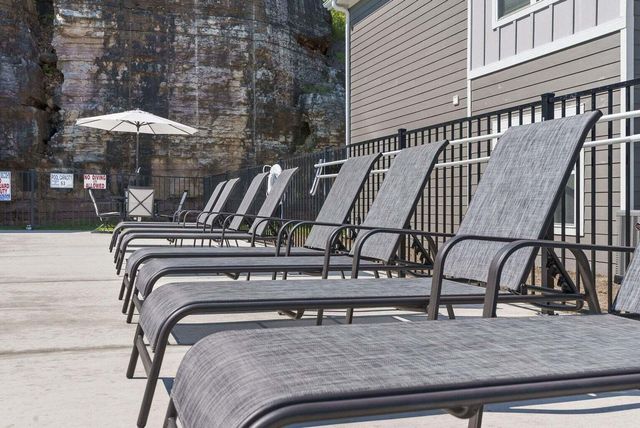 3107 S Vineyards Terrace 4, Branson, MO 65616