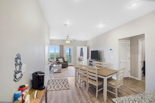 3107 S Vineyards Terrace 4, Branson, MO 65616