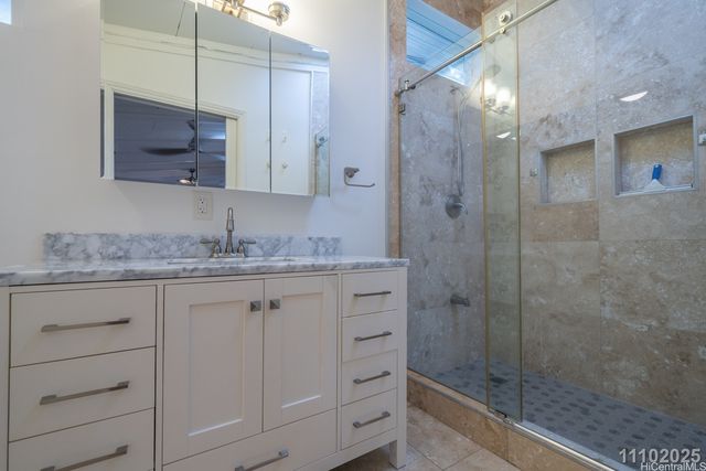 641 Paopua Loop, Kailua, HI 96734