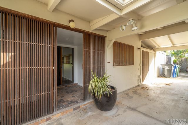 641 Paopua Loop, Kailua, HI 96734