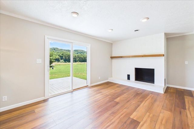 858 N Main Street, Decatur, TN 37322