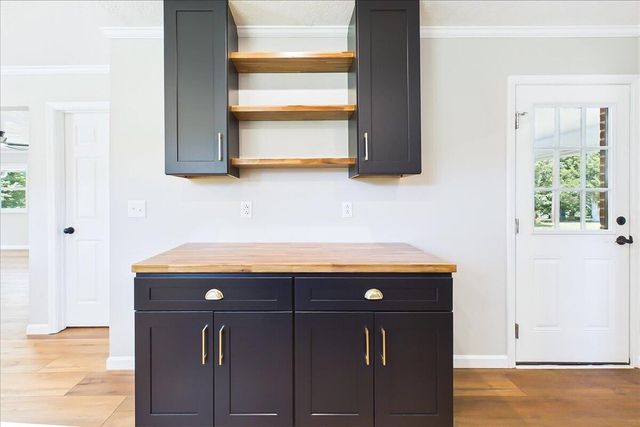 858 N Main Street, Decatur, TN 37322