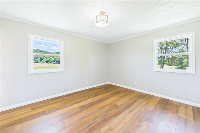 858 N Main Street, Decatur, TN 37322