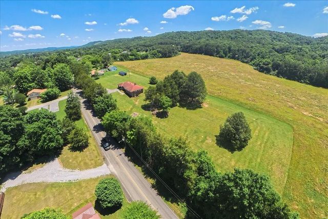 858 N Main Street, Decatur, TN 37322