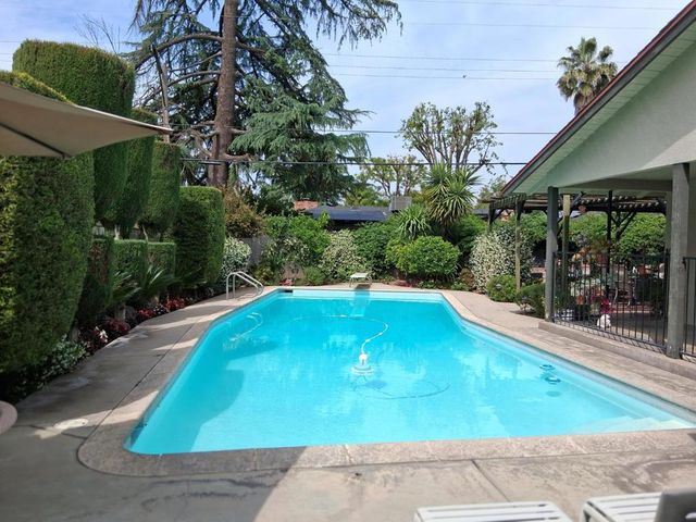 5555 N Nantucket Avenue, Fresno, CA 93704