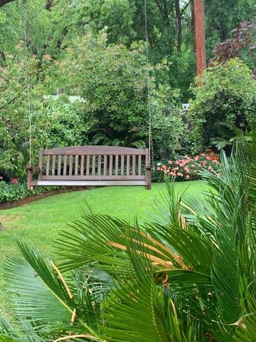 5555 N Nantucket Avenue, Fresno, CA 93704