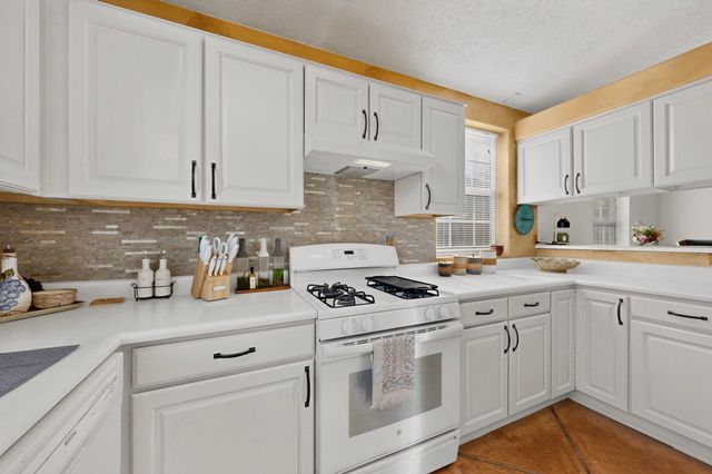 5912 Gran Quivira Road NW, Albuquerque, NM 87120