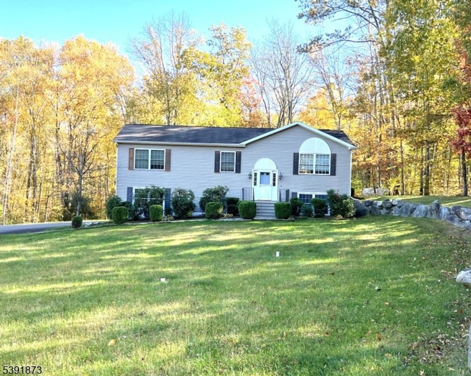 903 Twin Oaks Rd, Stillwater Twp., NJ 07860