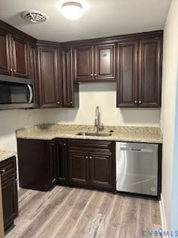 1102 7th St, Petersburg, VA 23803