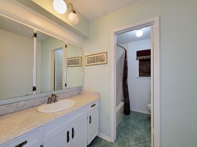 1610 Maryon Street, Baytown, TX 77523