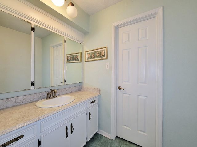 1610 Maryon Street, Baytown, TX 77523