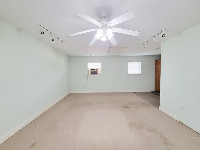 1610 Maryon Street, Baytown, TX 77523