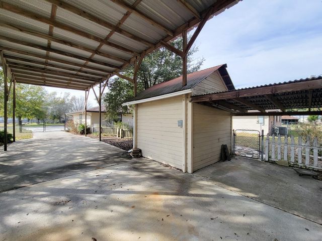 1610 Maryon Street, Baytown, TX 77523