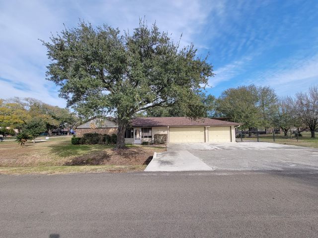 1610 Maryon Street, Baytown, TX 77523