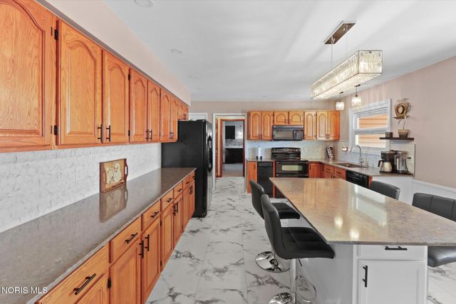 24340 Hull Prairie Road, Perrysburg, OH 43551