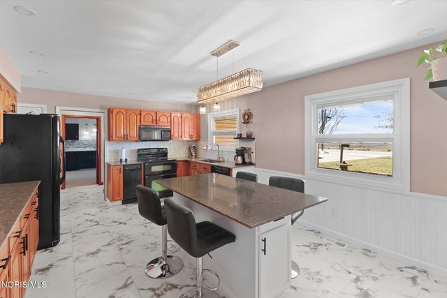 24340 Hull Prairie Road, Perrysburg, OH 43551