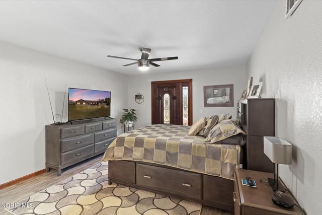24340 Hull Prairie Road, Perrysburg, OH 43551