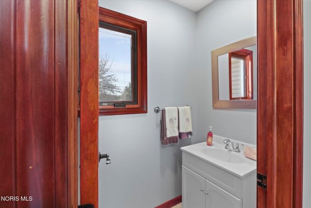 24340 Hull Prairie Road, Perrysburg, OH 43551