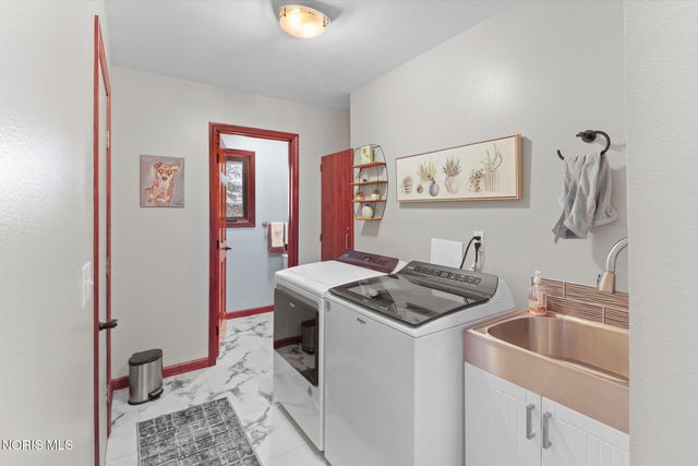 24340 Hull Prairie Road, Perrysburg, OH 43551