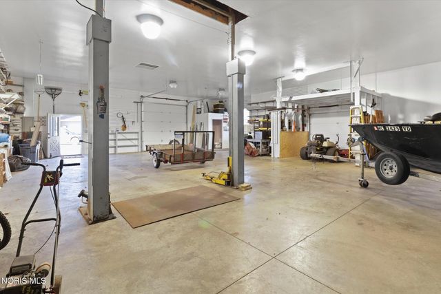 24340 Hull Prairie Road, Perrysburg, OH 43551