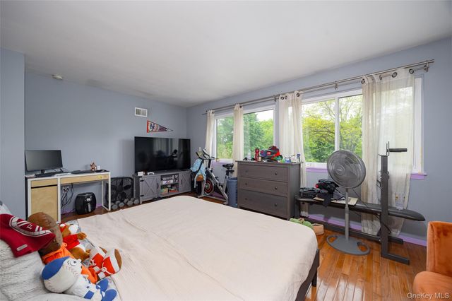 2304 Magnolia Walk, Poughkeepsie, NY 12603