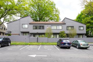 2304 Magnolia Walk, Poughkeepsie, NY 12603