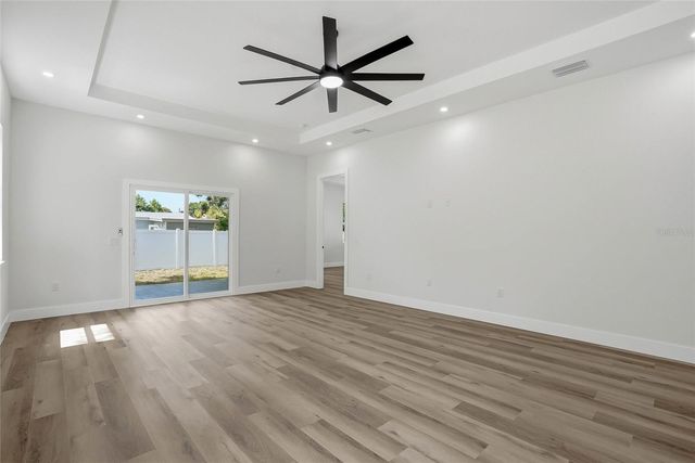 1117 15TH AVENUE NW, Largo, FL 33770