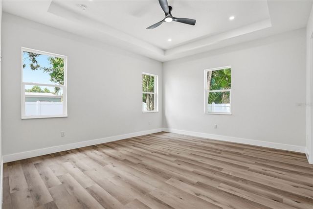 1117 15TH AVENUE NW, Largo, FL 33770