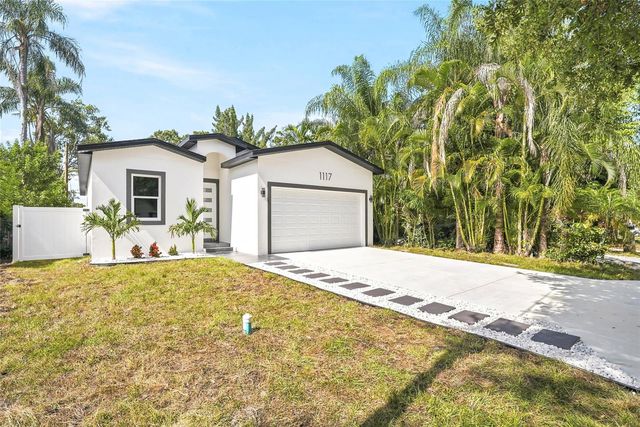 1117 15TH AVENUE NW, Largo, FL 33770