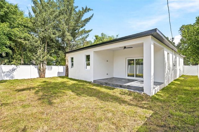 1117 15TH AVENUE NW, Largo, FL 33770