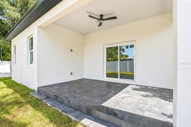1117 15TH AVENUE NW, Largo, FL 33770