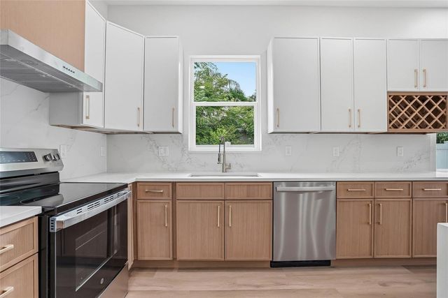 1117 15TH AVENUE NW, Largo, FL 33770