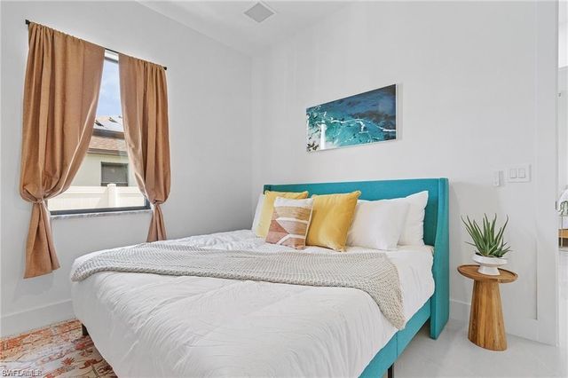 1923 27th TER, Cape Coral, FL 33914