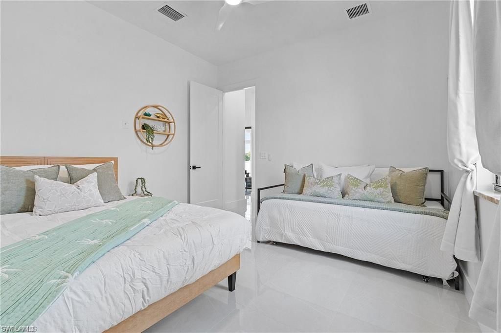 Image 21 of property listing at 1923 27th TER, Cape Coral, FL 33914