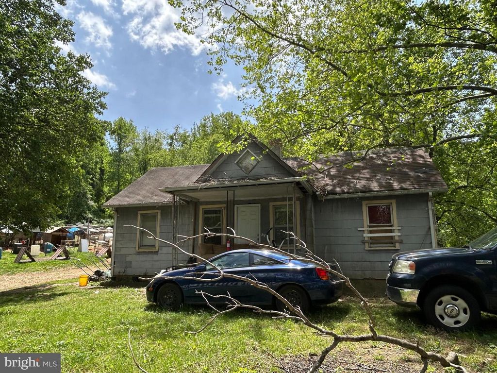 1701 FERGUSON LN, Fort Washington, MD 20744