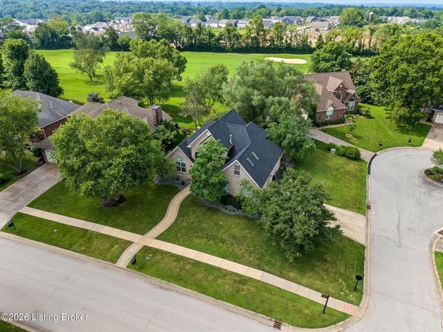 1201 Crosstimbers Dr, Louisville, KY 40245
