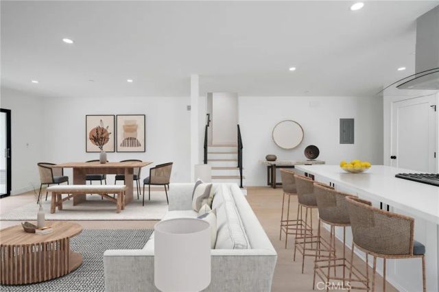 1334 9th Street, Santa Monica, CA 90401