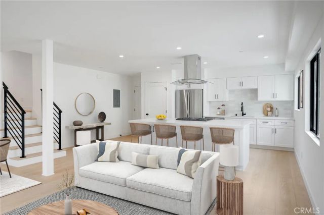 1334 9th Street, Santa Monica, CA 90401