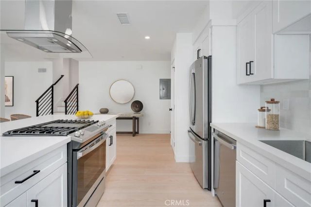 1334 9th Street, Santa Monica, CA 90401