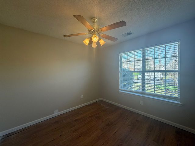 1511 LAWSON DR, Unincorporated, TN 38016