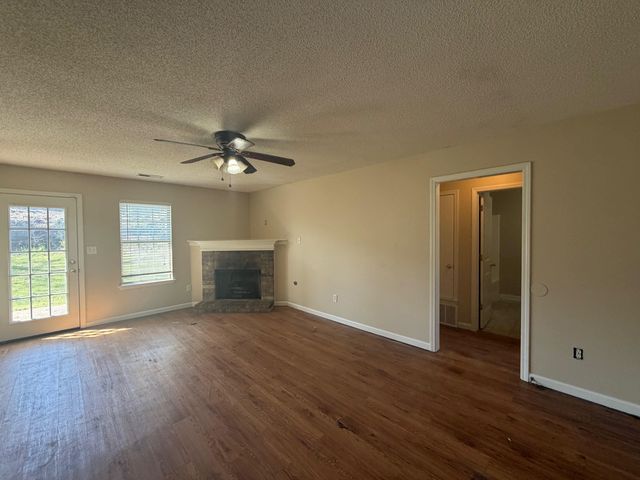 1511 LAWSON DR, Unincorporated, TN 38016