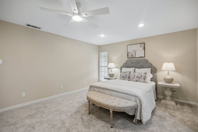 9734 Queenswood Lane, Dallas, TX 75238