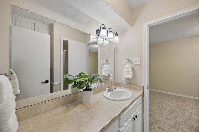 9734 Queenswood Lane, Dallas, TX 75238